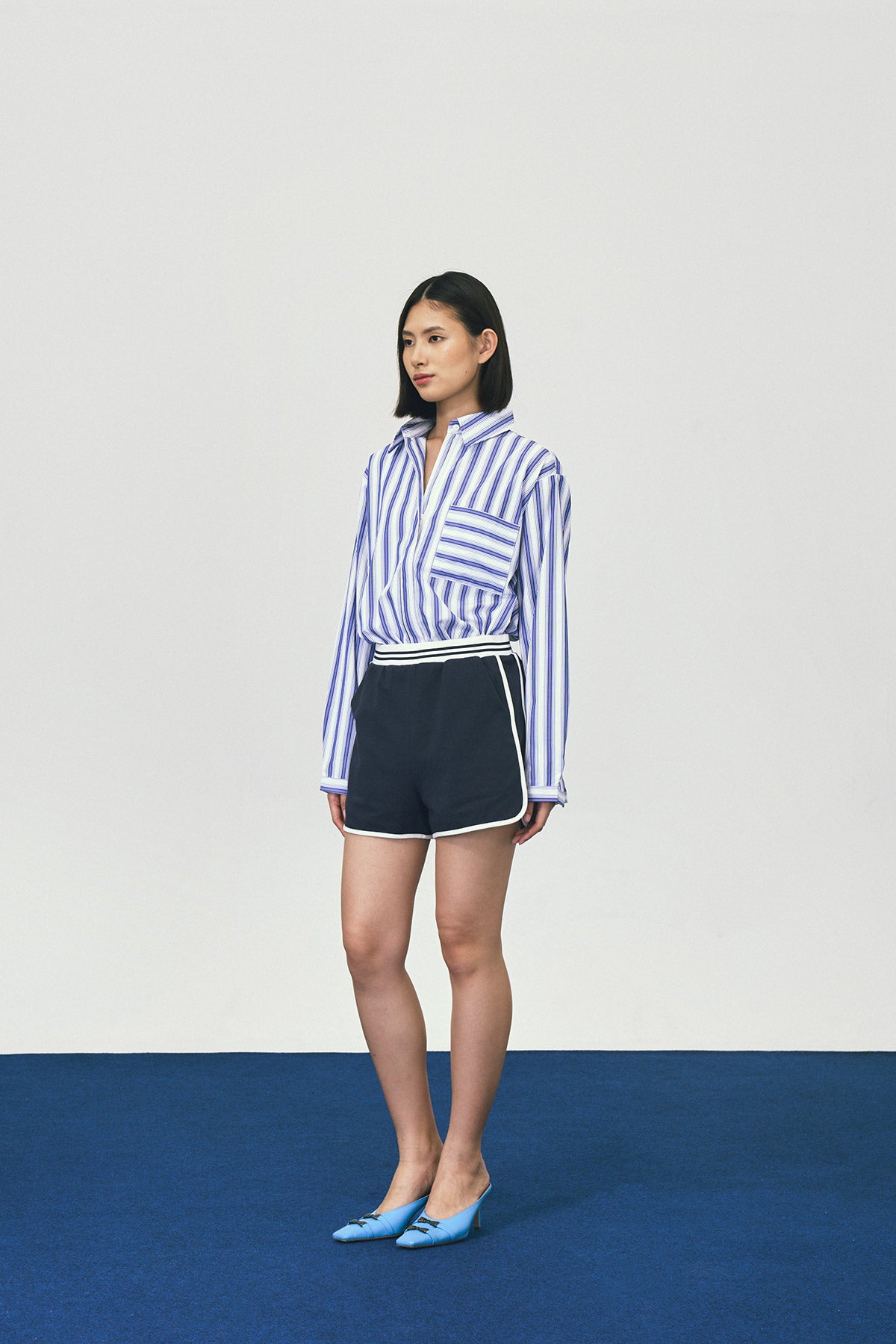 SERIF SHORT NAVY - CALLIE X CISSYLIA