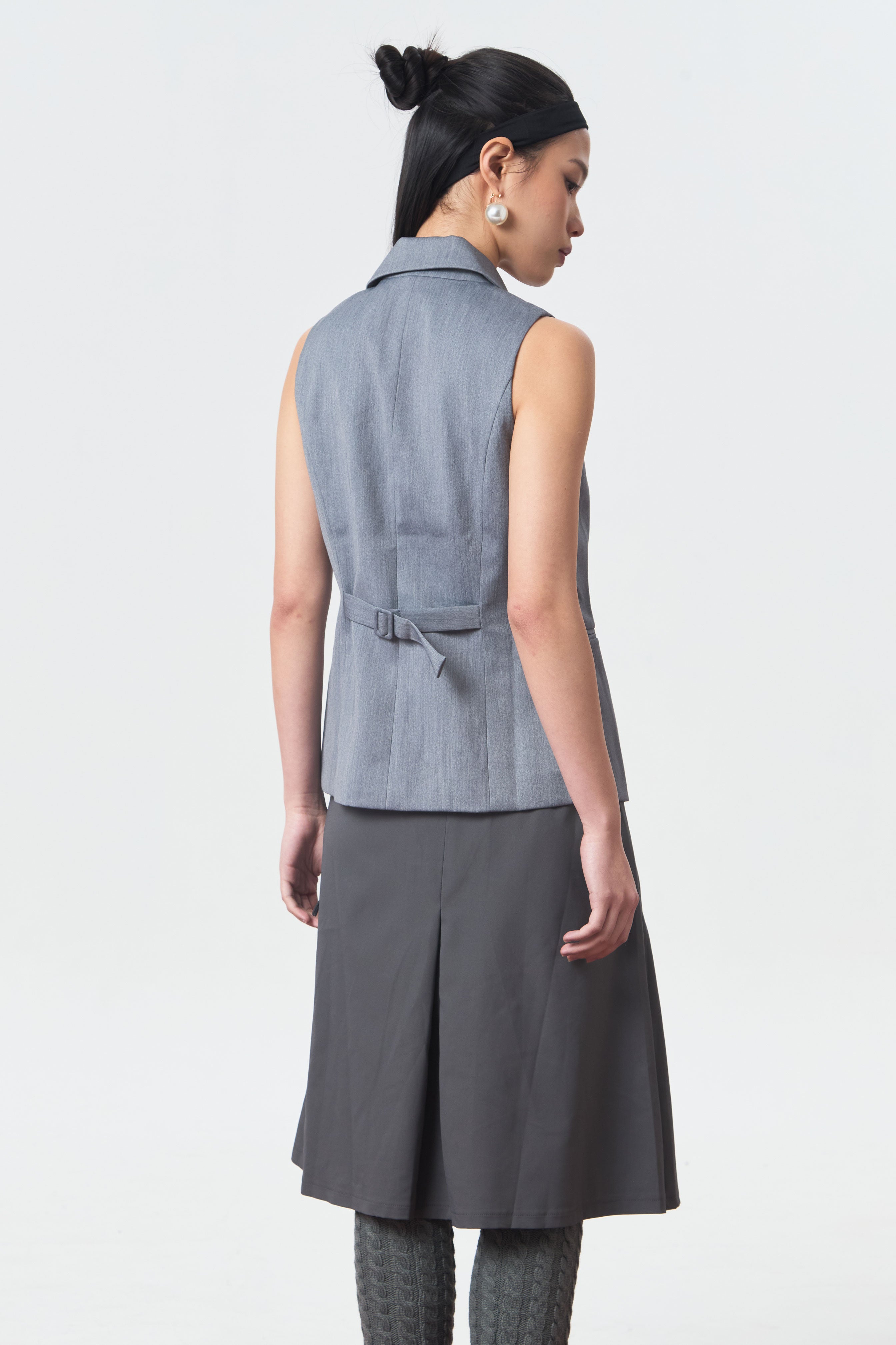 CARMINE VEST GREY - CALLIE FT. CISSYLIA