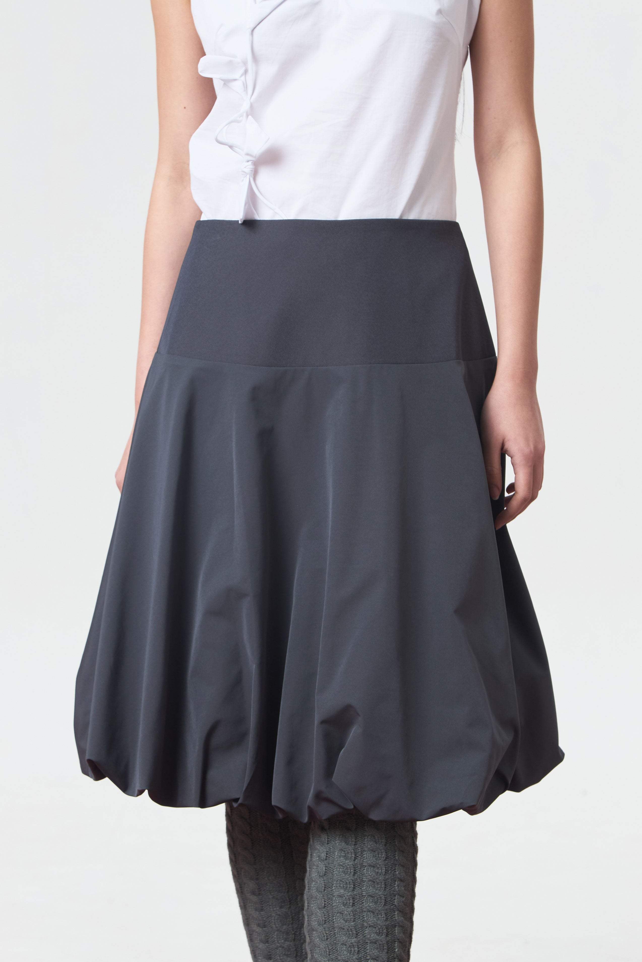 PEBBLE SKIRT GREY - CALLIE FT. CISSYLIA