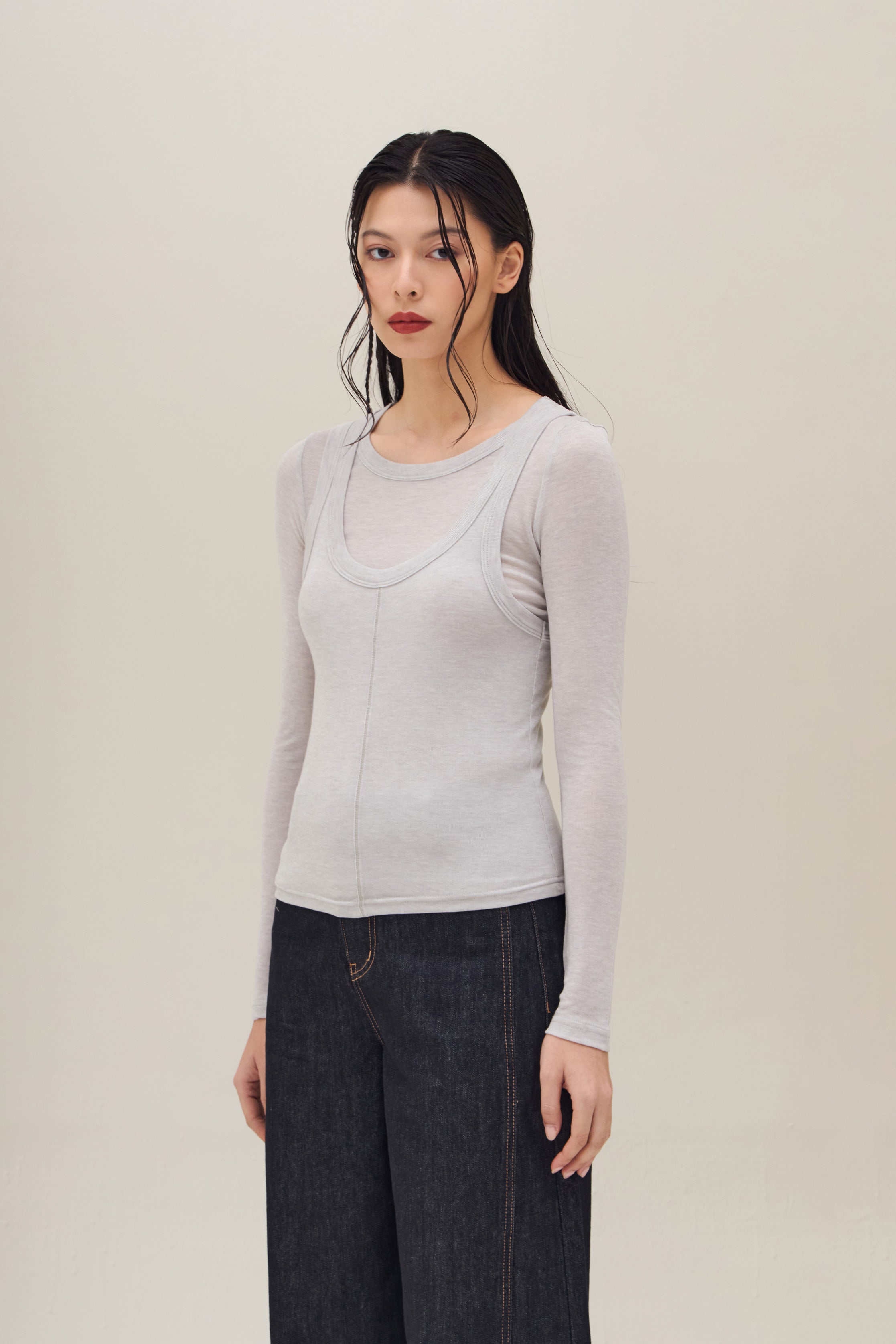 MOONA TOP GREY