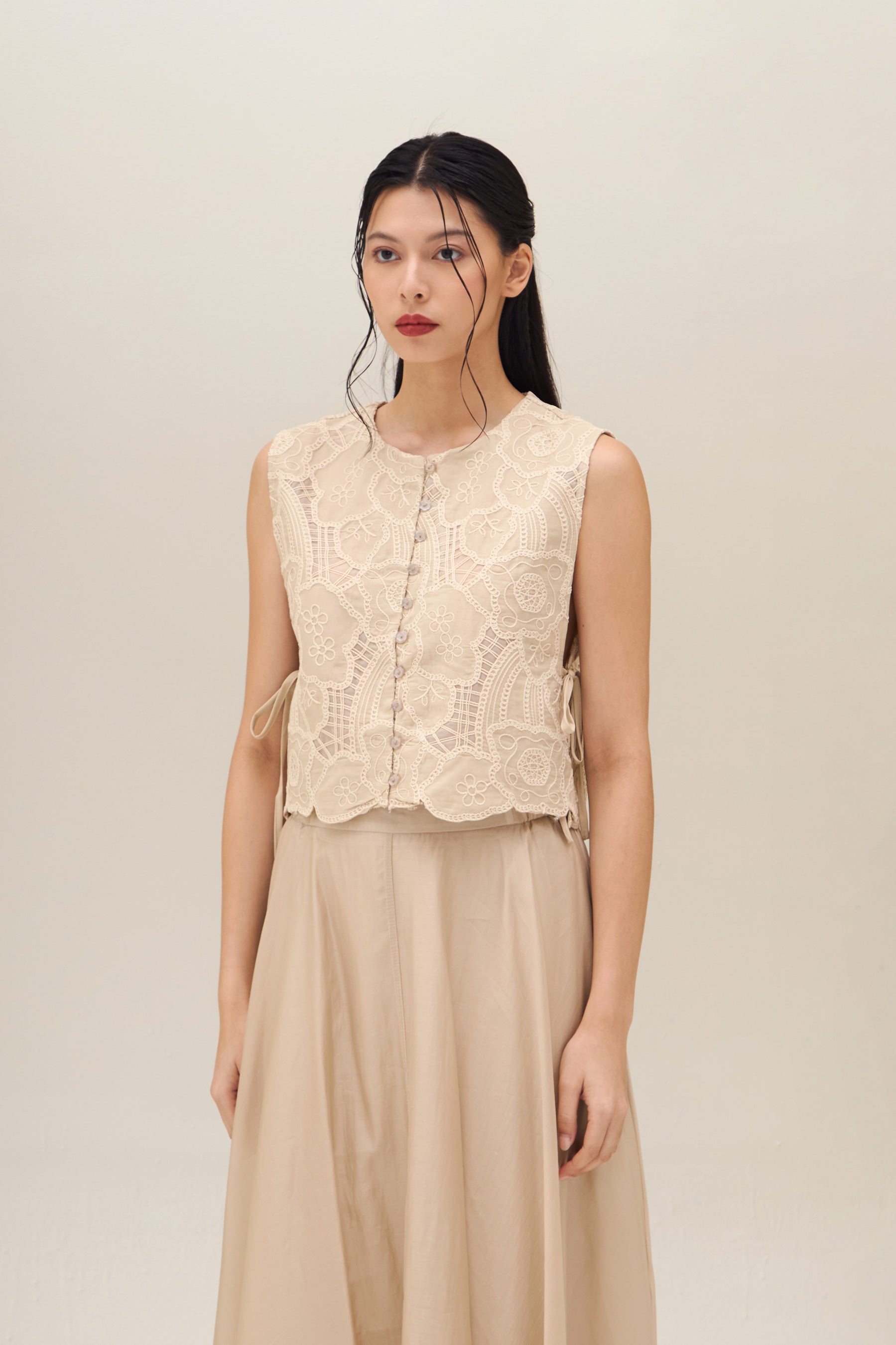 MOONVEIL TOP BEIGE