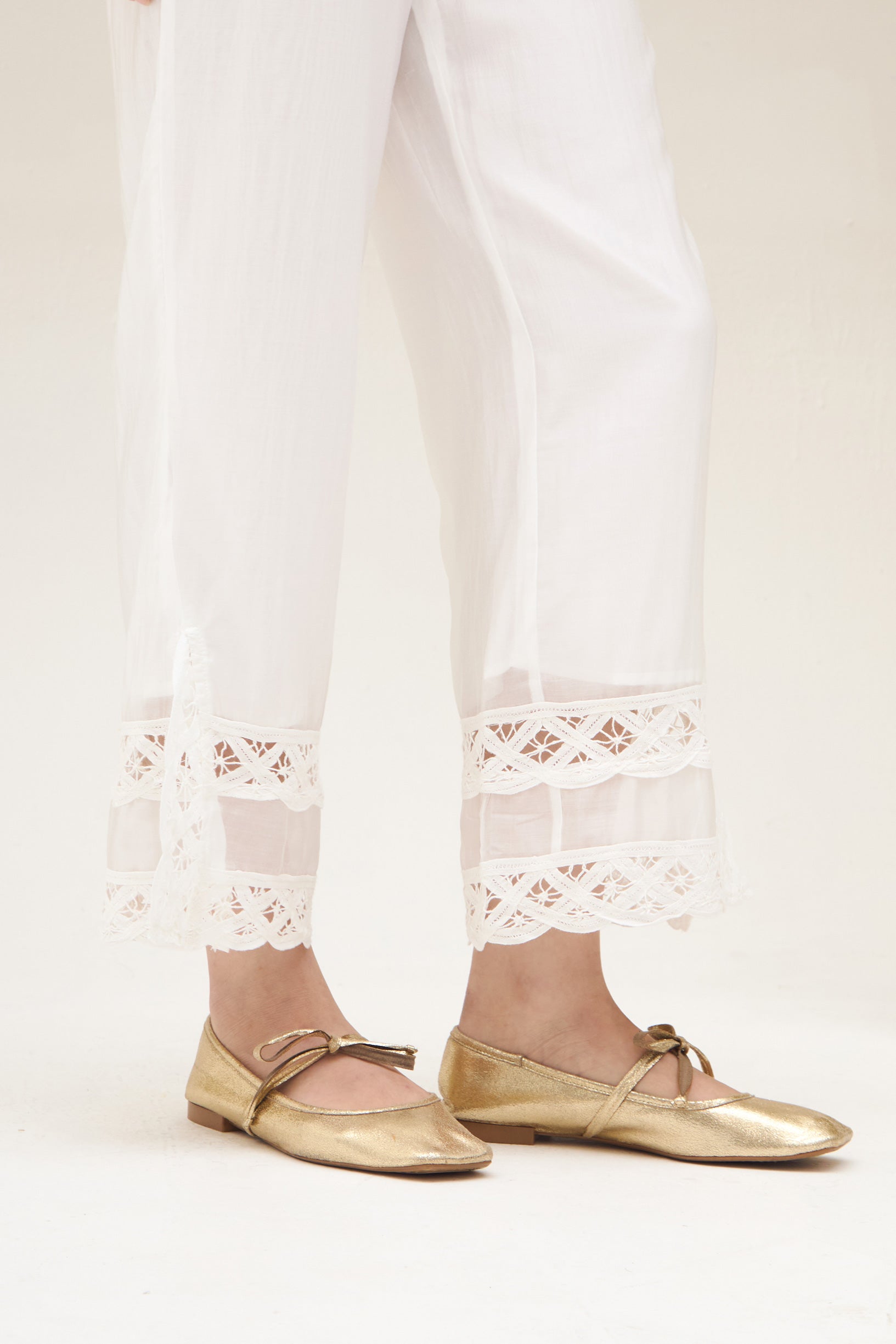 LUNAIRE PANTS WHITE