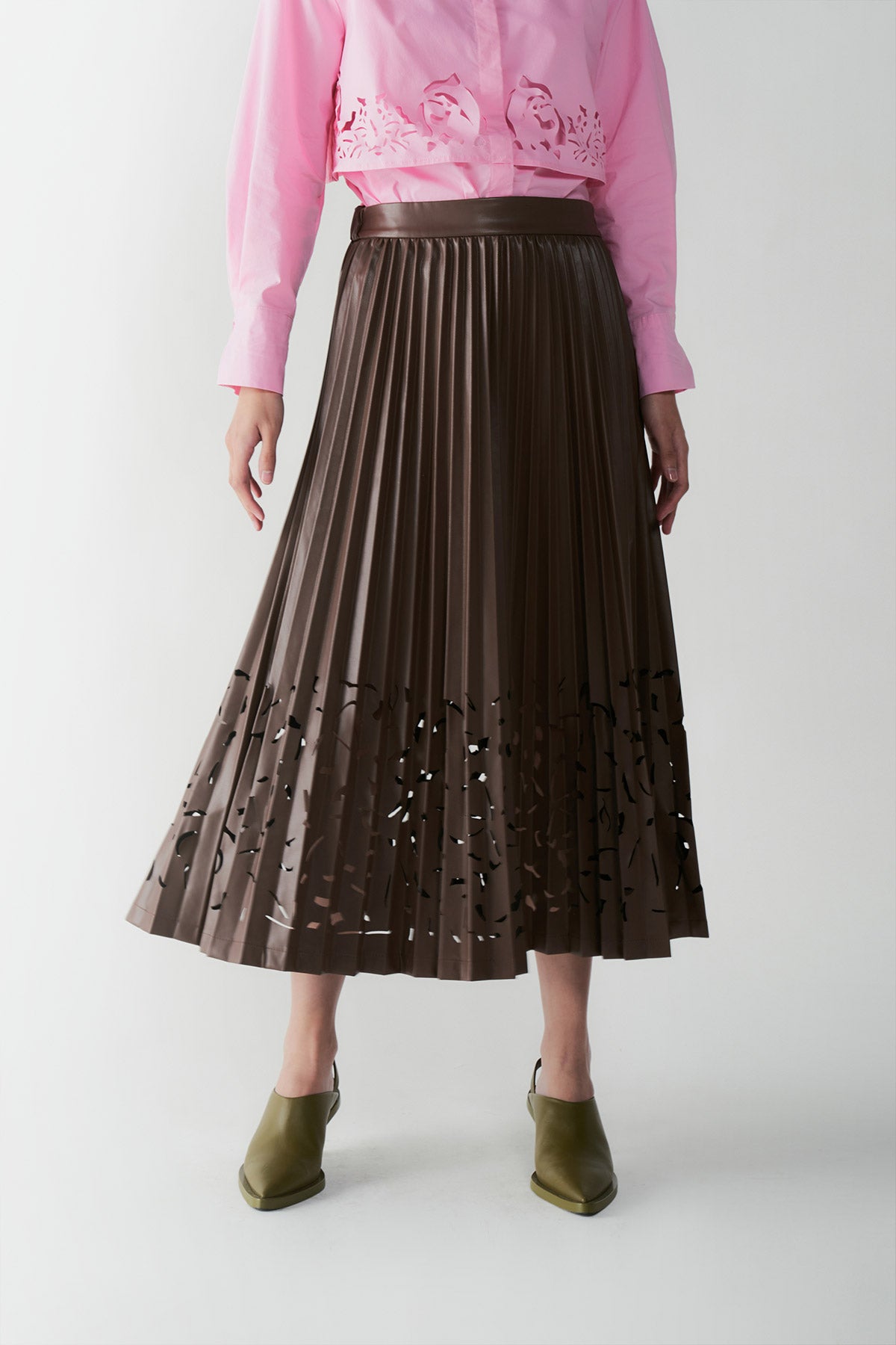 CONCORDIA PLEATED SKIRT BROWN - CALLIE X NAGITA SLAVINA X IKYK