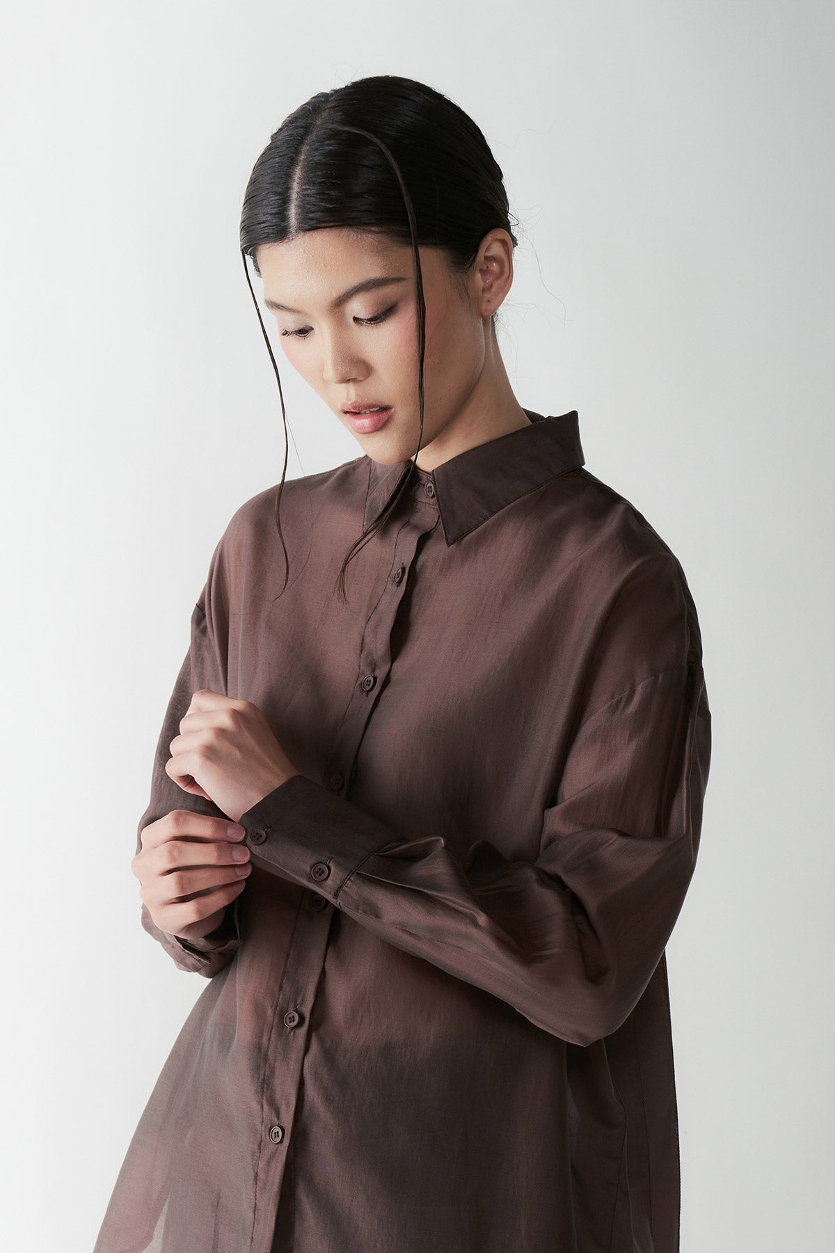 CONTRALTO PLEATED SHIRT DARK BROWN - CALLIE X NAGITA SLAVINA X IKYK