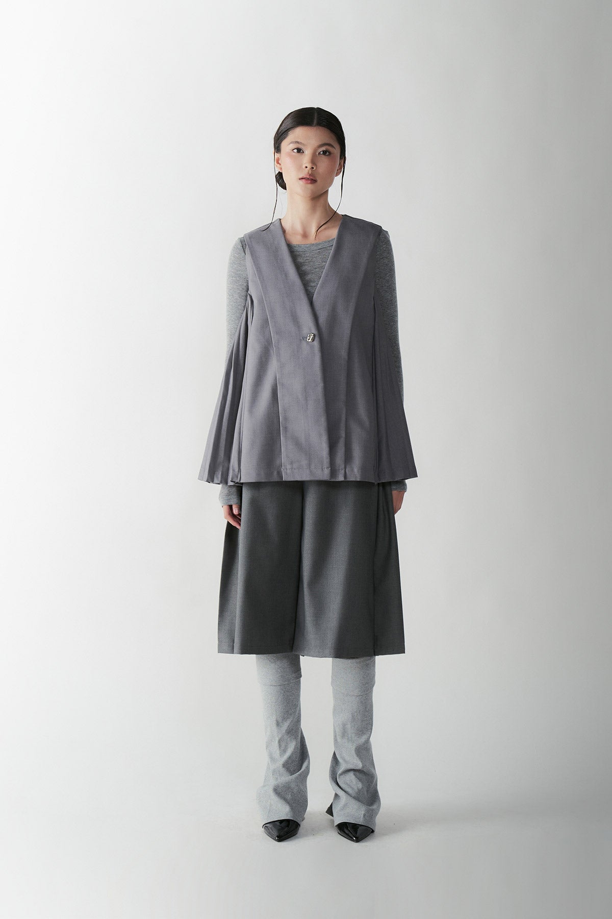 RUBATO VEST GREY - CALLIE X NAGITA SLAVINA X IKYK