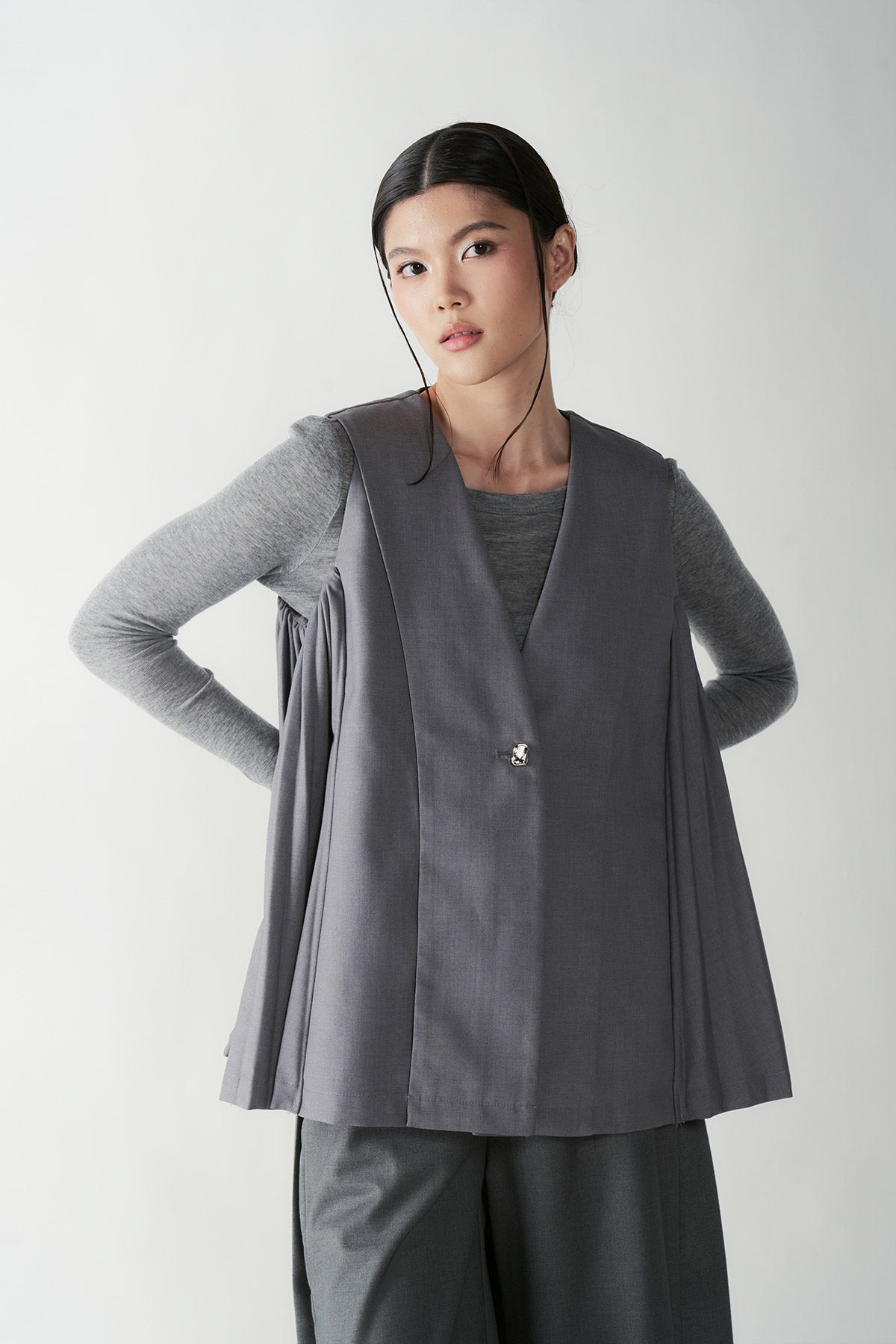 RUBATO VEST GREY - CALLIE X NAGITA SLAVINA X IKYK